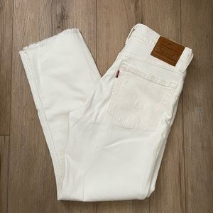 LEVI’S WEDGIE JEANS WHITE SIZE 24